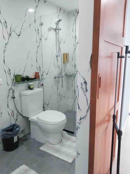 1Bedroom Unit At Azure North With Netflix Up To 6Pax San Fernando  Buitenkant foto