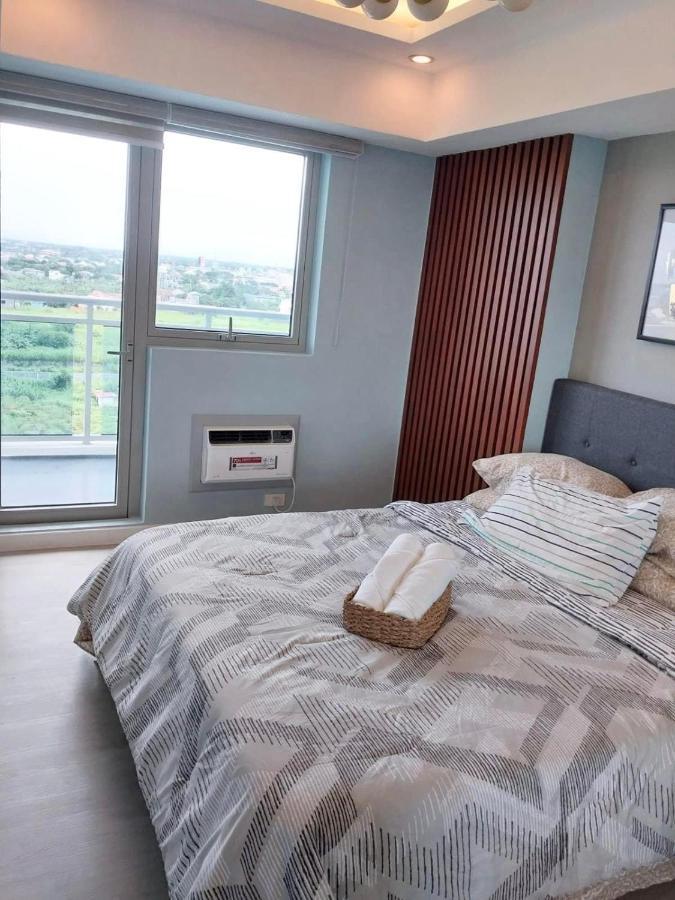 1Bedroom Unit At Azure North With Netflix Up To 6Pax San Fernando  Buitenkant foto
